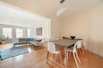 image of 14, St Johns Wood Court